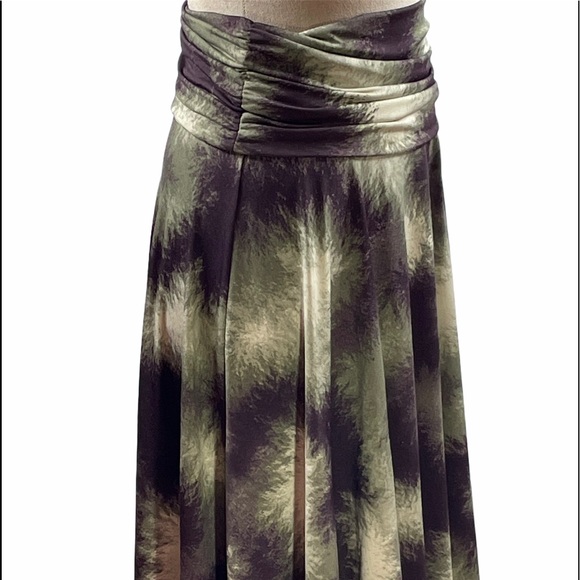 Lapis Convertible Tie Dye Army Green Dress - Picture 8 of 9